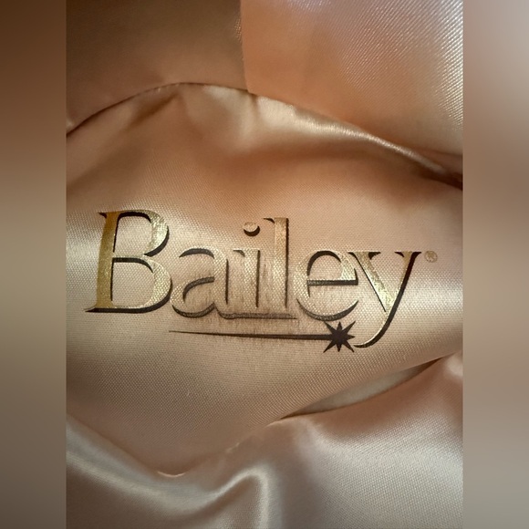 Bailey 100% Wool Fedora Hat w/ Feather Accent – Size Large (Made in USA) - Picture 11 of 16